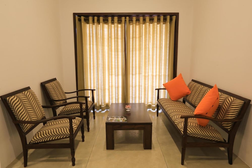 Rajarata Hotels 27/50
