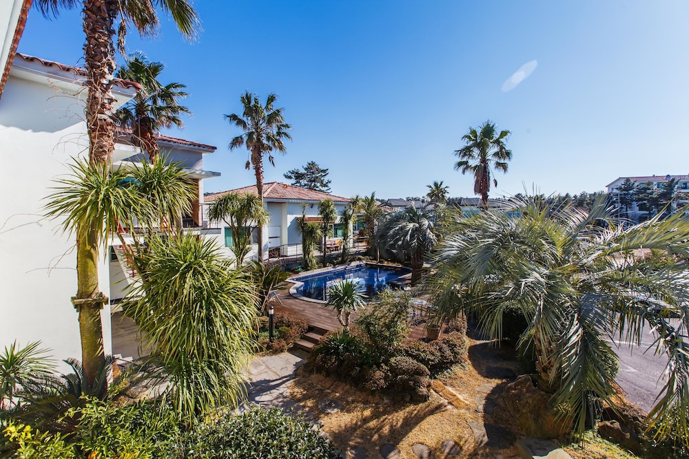 Harmony Resort 51/56