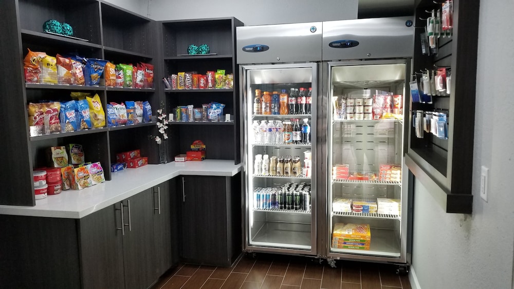 Clarion Inn & Suites Dfw North 38/49