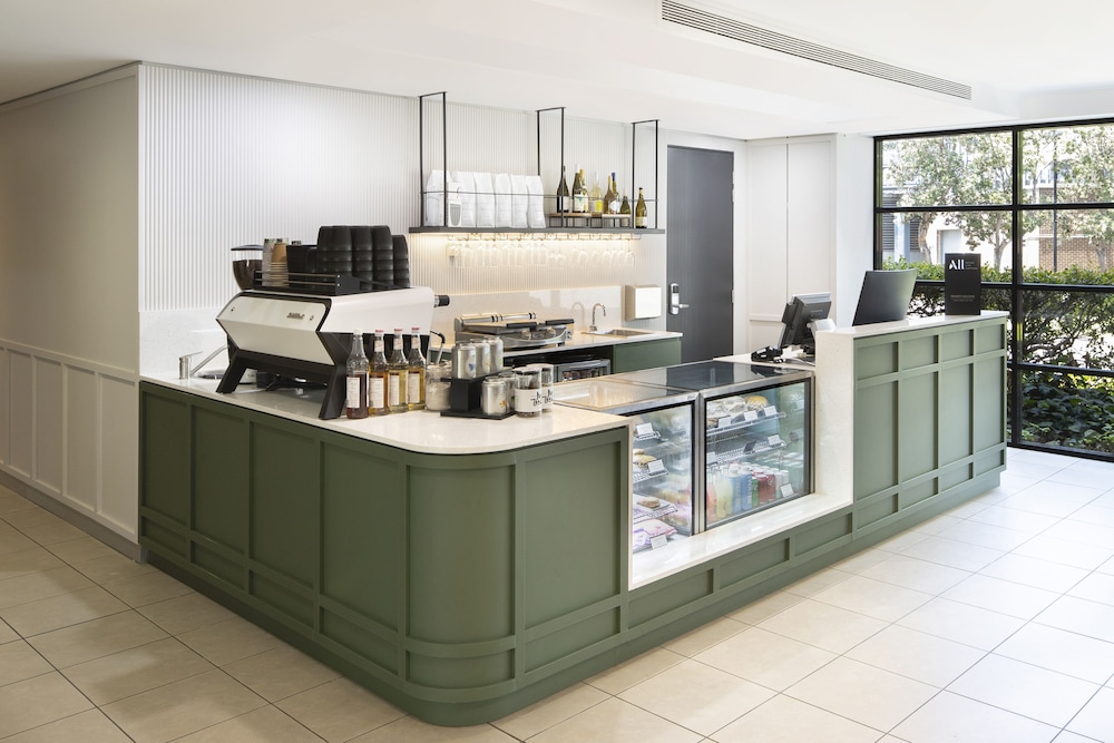 Mercure Sydney Macquarie Park 12/64