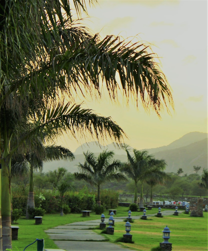 Tatsaraasa Resort and Spa Udaipur 33/40
