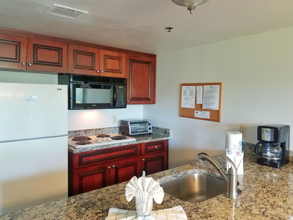 Parc Corniche Condominium Suites 50/62