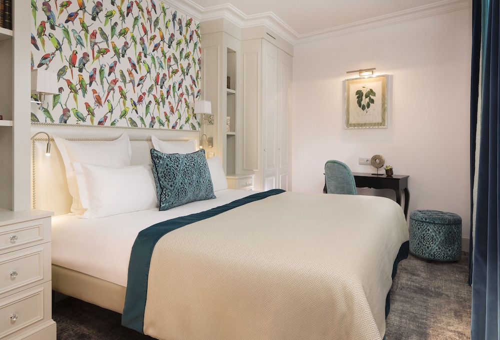 SUPERIOR, DOUBLE BED