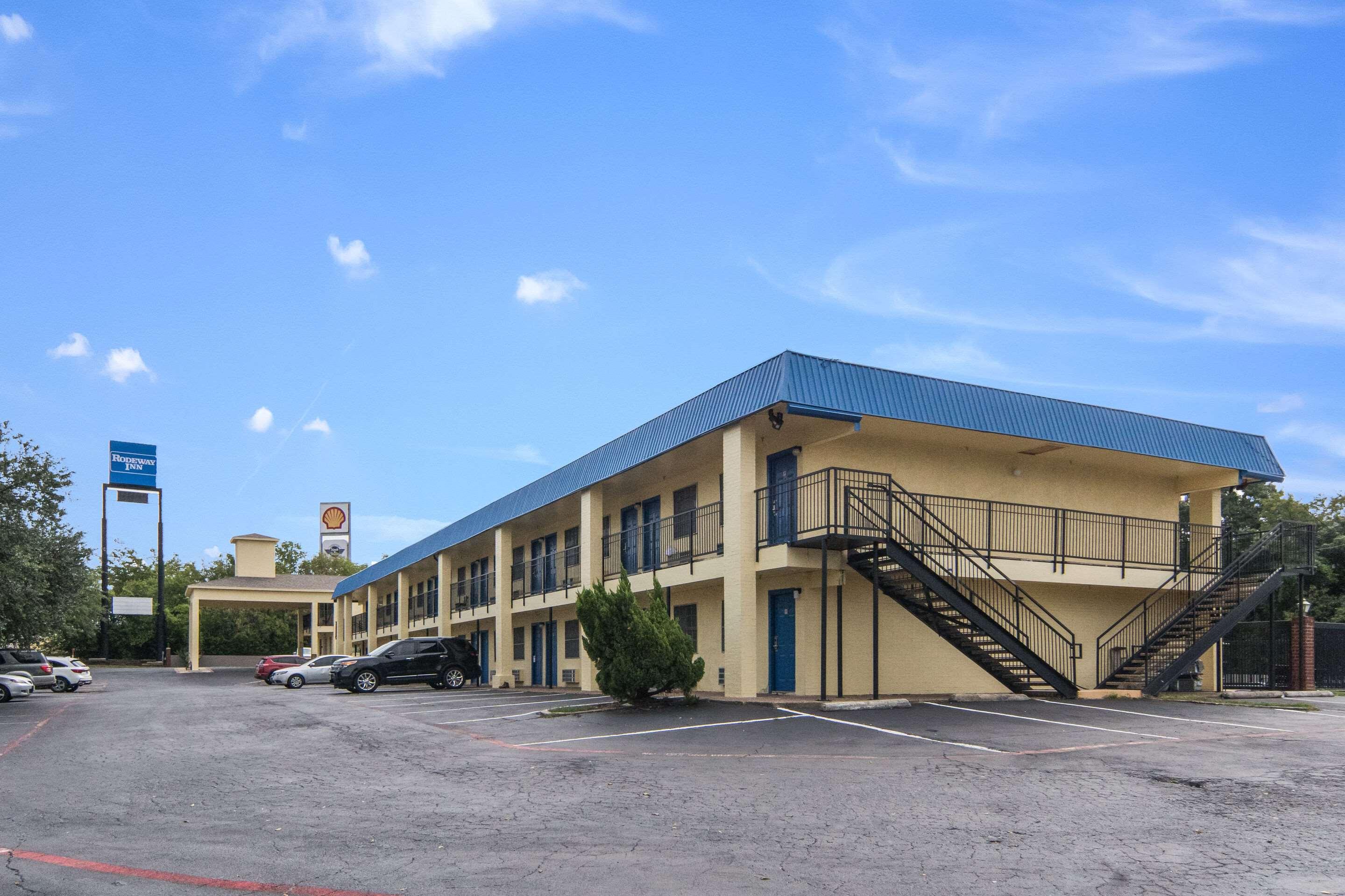 Rodeway Inn Weatherford 31/33