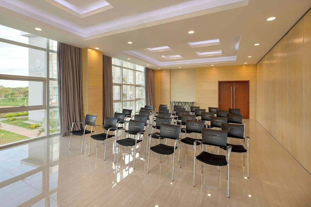 Protea Hotel by Marriott Lusaka International Airport 37/50