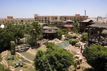 Swiss Inn Plaza 4/33