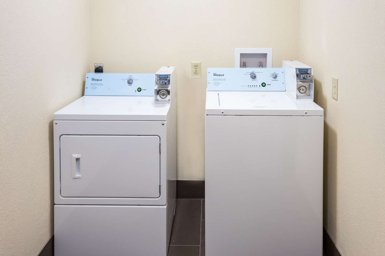 Comfort Inn Charleston South Charleston, WV 7/22