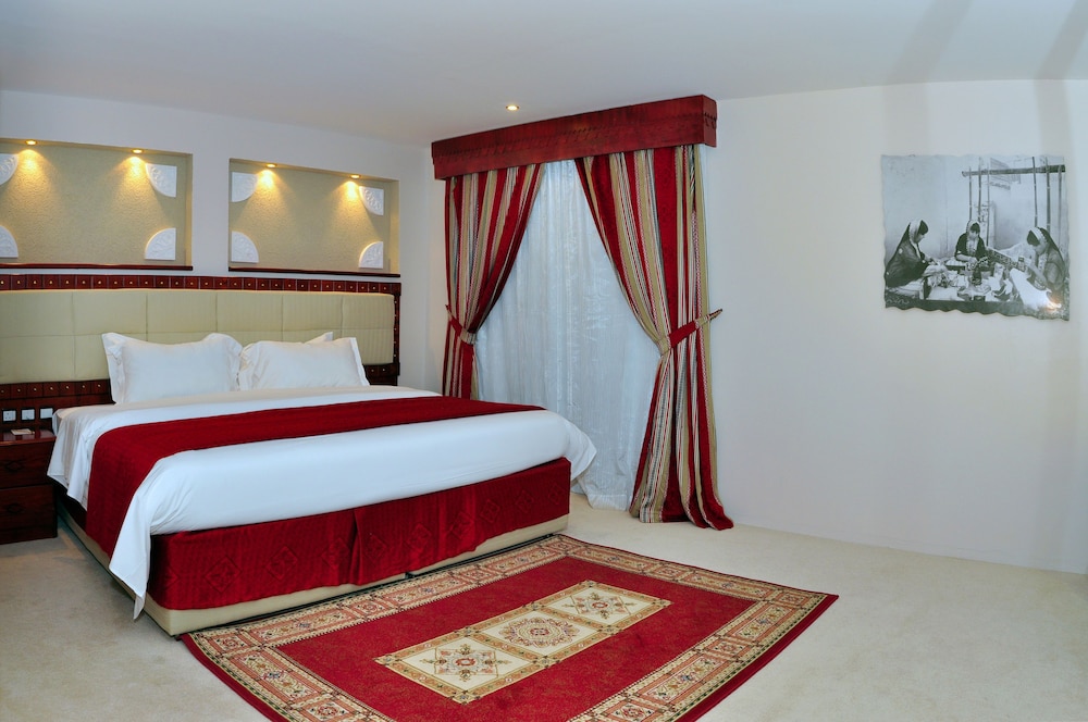 Al Liwan Suites Doha 15/67