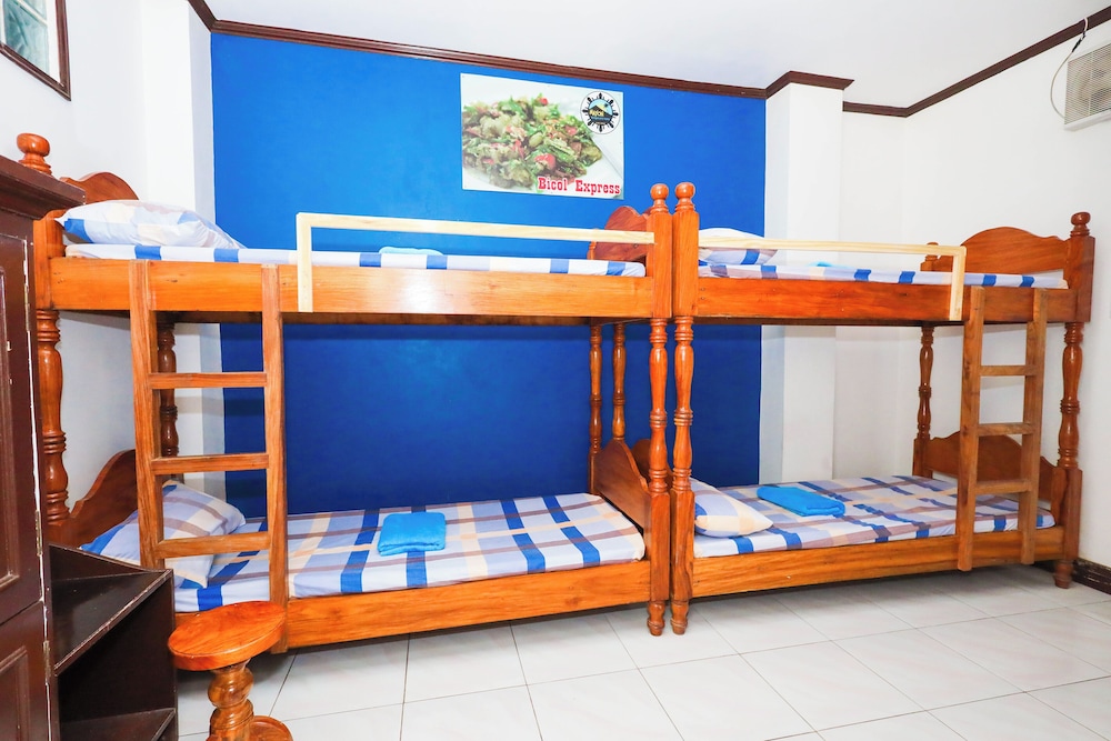 Mayon Backpackers Hostel 30/35