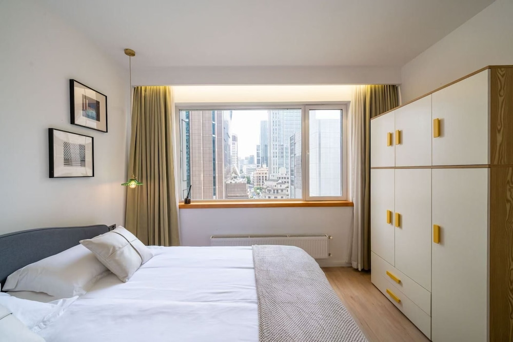 Senior, Apartment, 2 Queen Beds