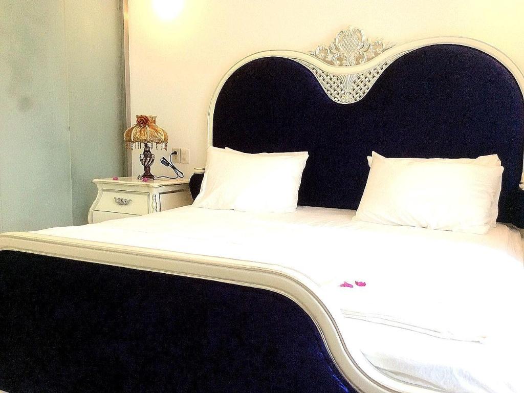 Deluxe, King Bed, Ocean Tower