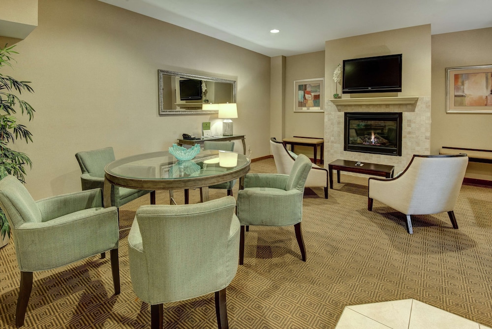 DoubleTree by Hilton Hotel Tinton Falls - Eatontown 33/51