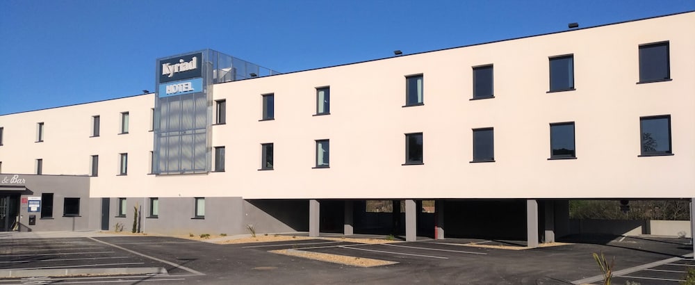 KYRIAD BORDEAUX NORD Sainte Eulalie 66/73