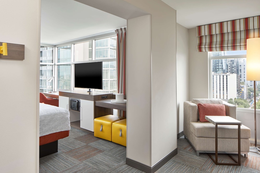 Hampton Inn and Suites Atlanta Midtown 35/53
