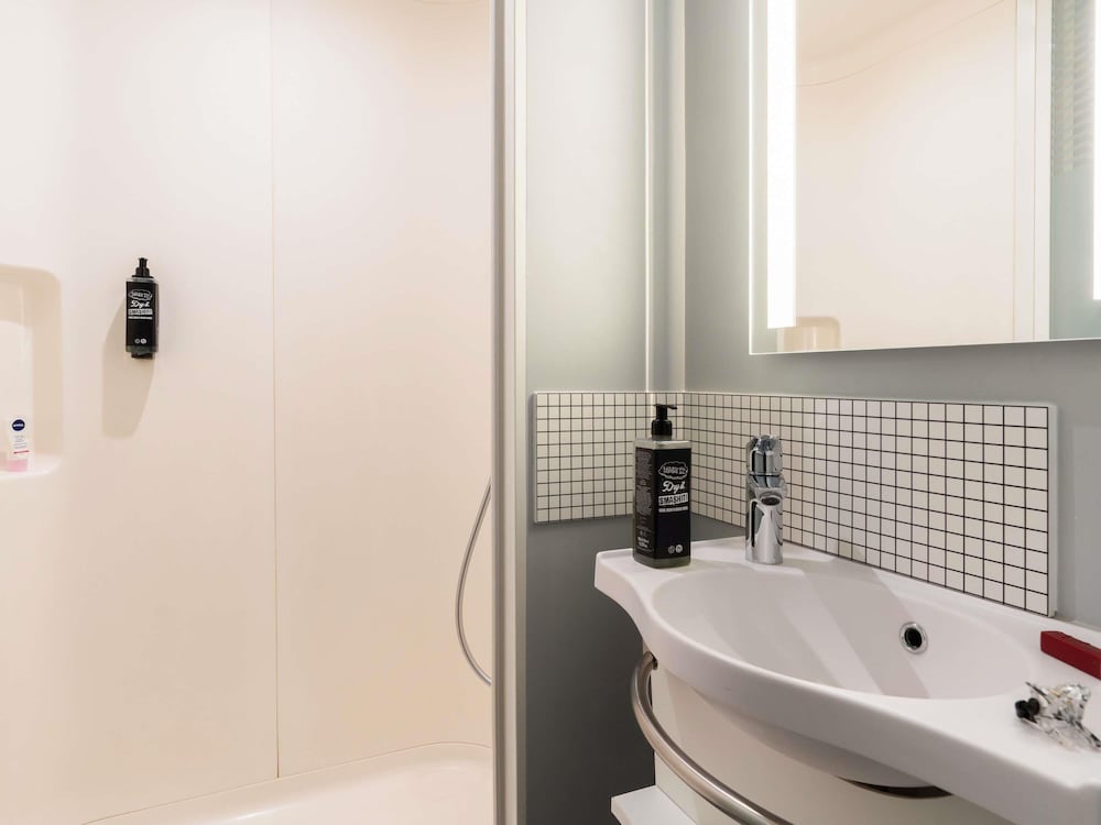 Ibis Budget Issy Les Moulineaux 70/70