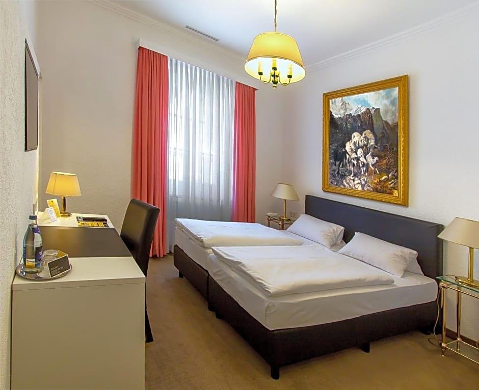 Hotel Adler 27/57