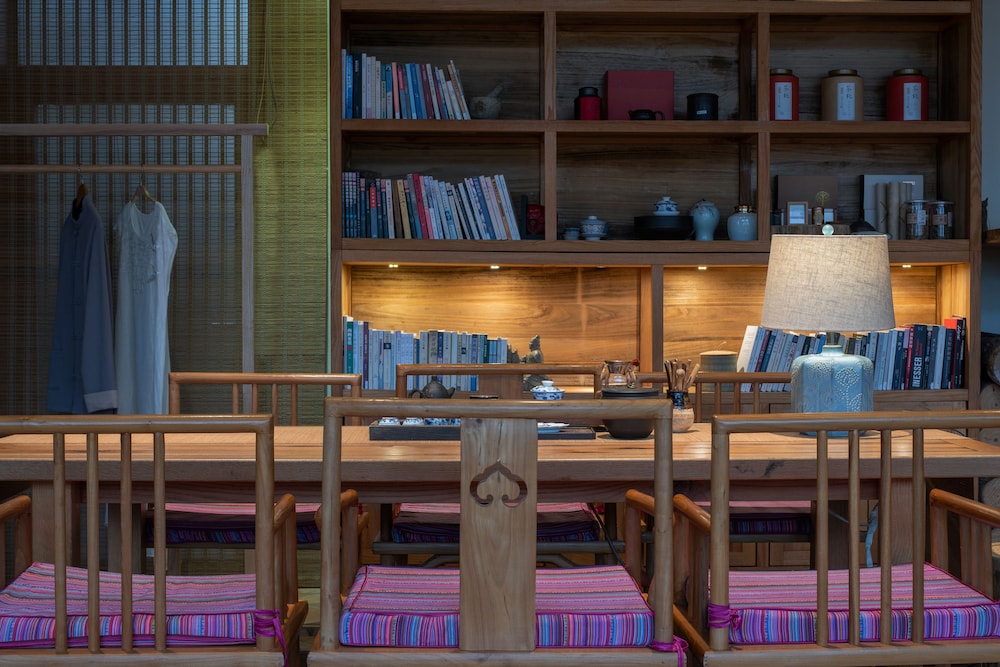 The Apsara Lodge 59/75