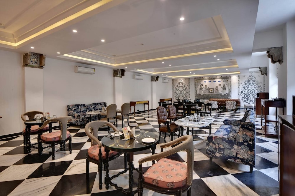 WELCOME HERITAGE KARNI FORT - BAMBORA 37/50