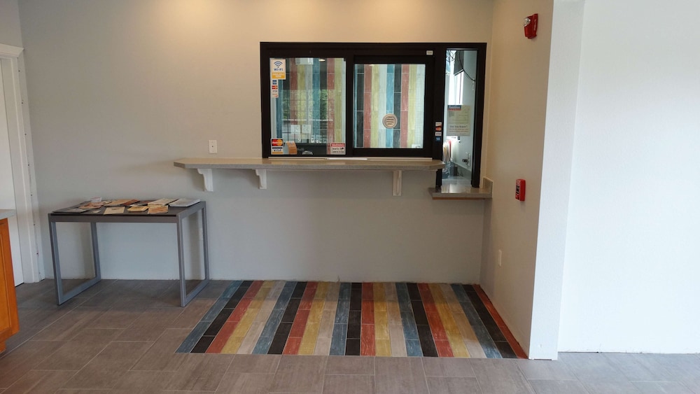 Motel6 Houston, TX - Willowbrook Mall 37/41