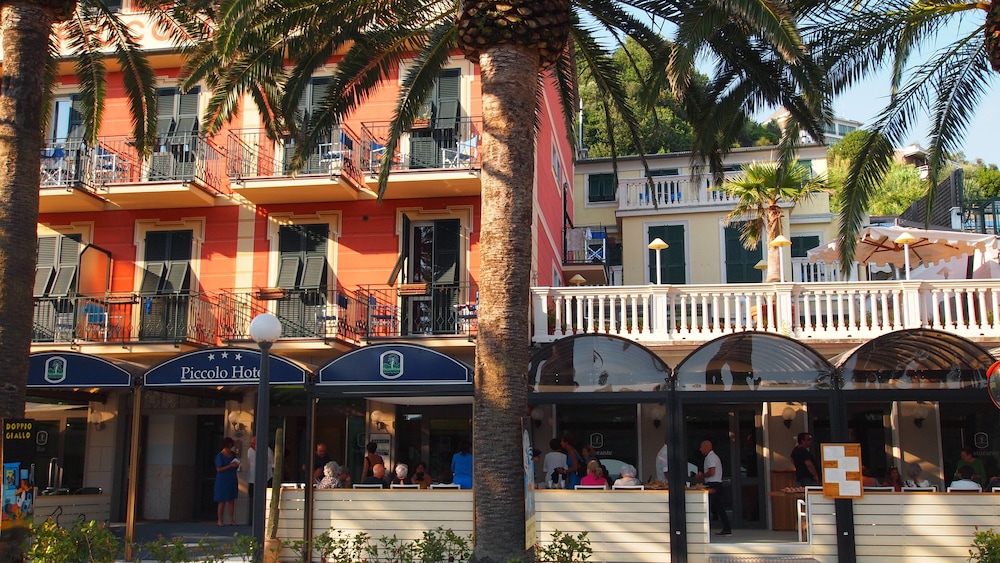Piccolo Hotel 55/56
