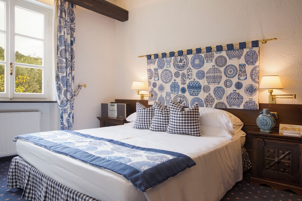 Family Suite, Junior Suite, Triple, Queen Bed