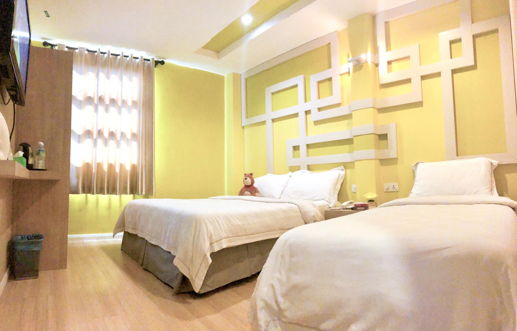 جناح سوبيريور بسرير مزدوج وسرير فردي، Sunshine Inn Malacca 2/2