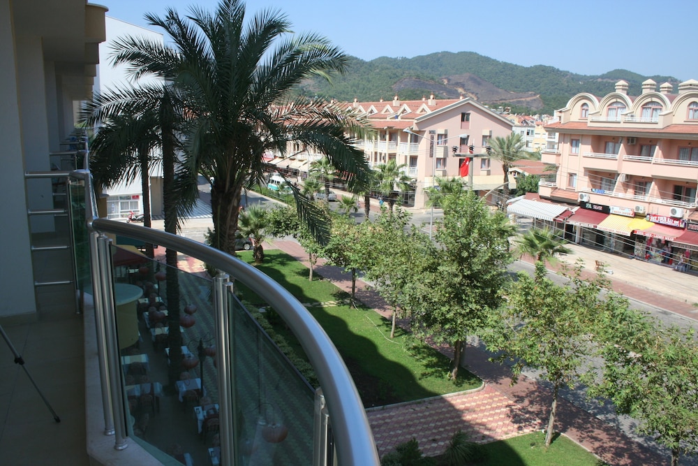 Cihanturk Hotel 11/72