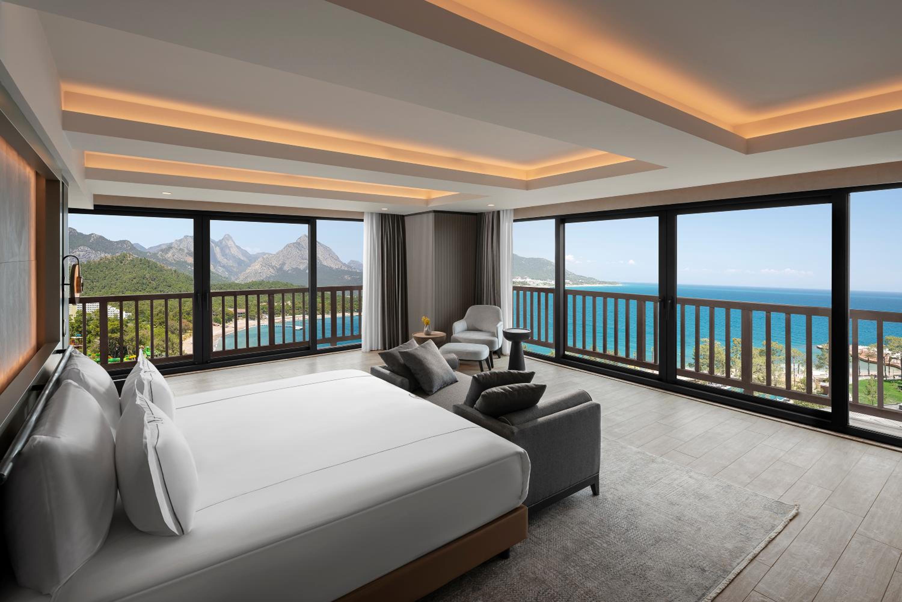 Grand, Unique, Suite, Sea View