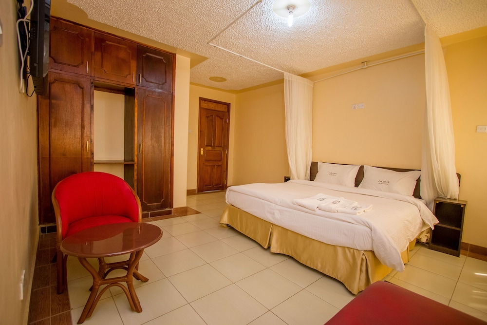 Alma Hotel 7/36