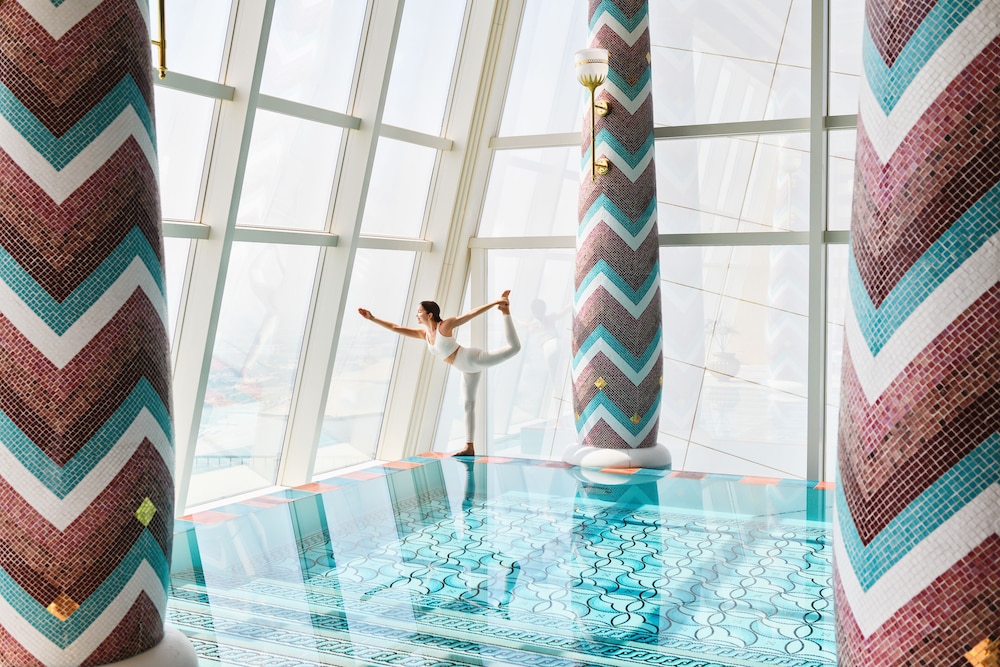 swimming pool spa
