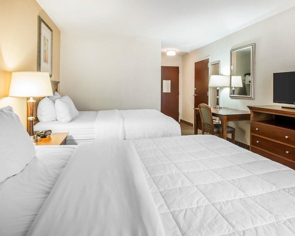 Standard, 2 Queen Beds