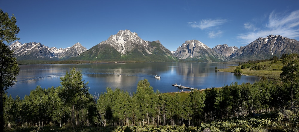 Headwaters Lodge And Cabins At Flagg Ranch 50/55