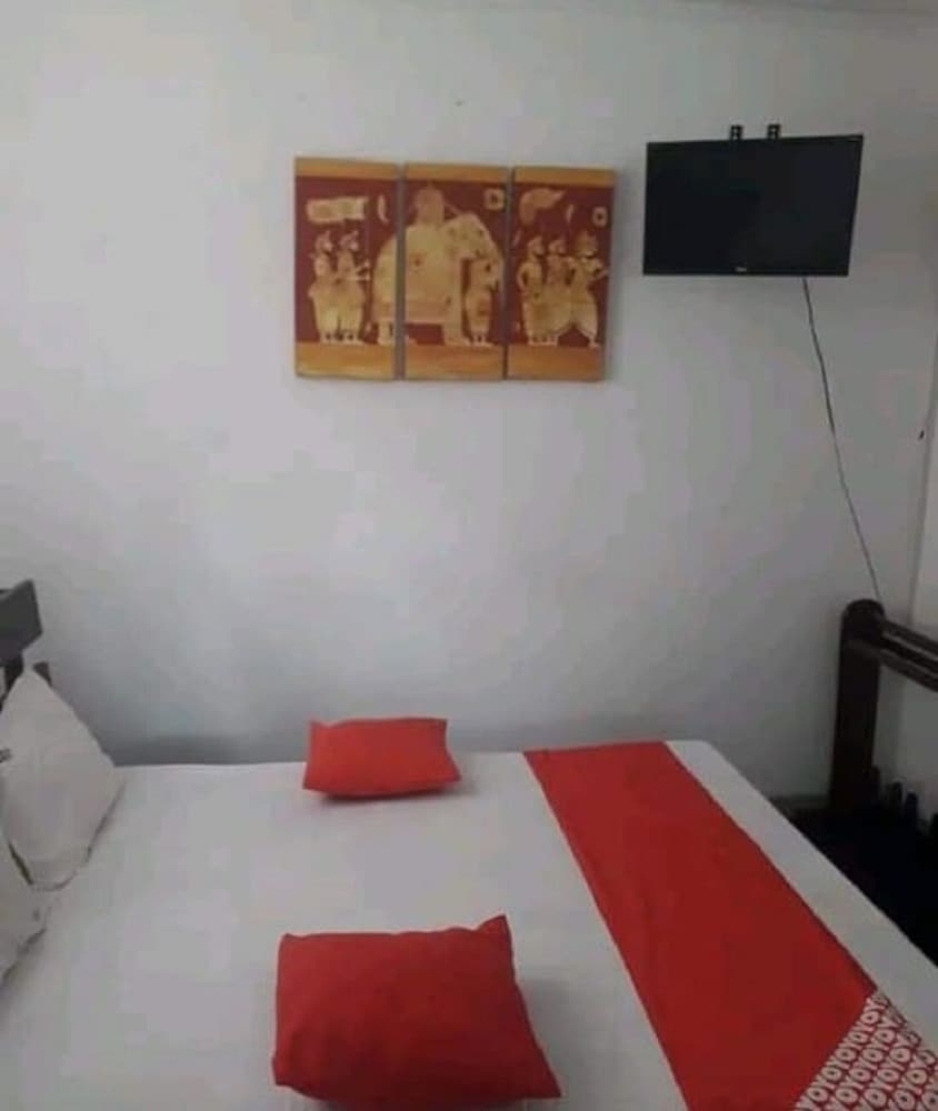 Layathraa Hotel And Restaurant 21/62