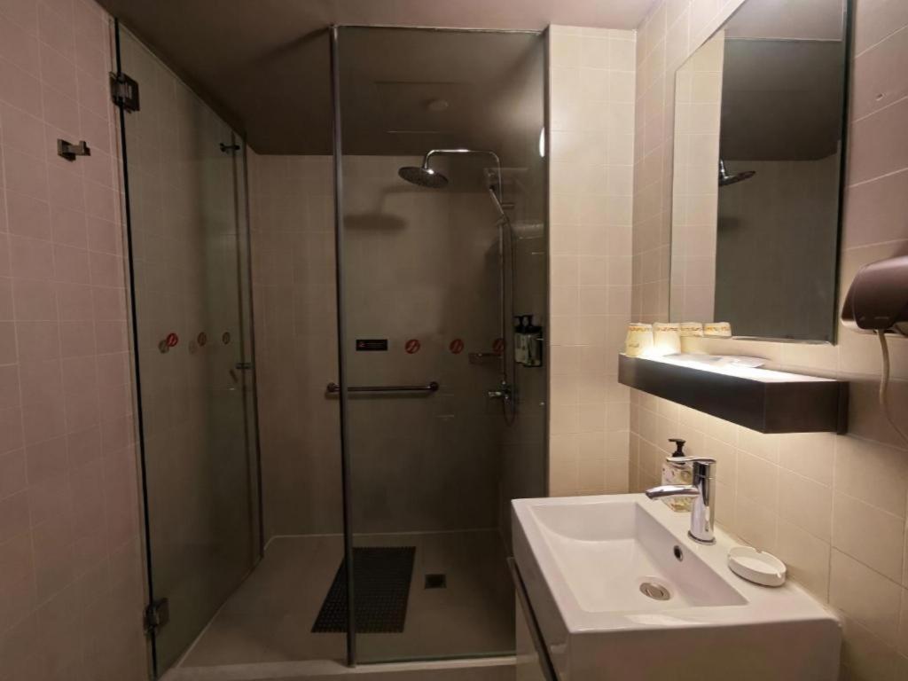Jinjiang Inn Select (Tianshui Economic Development Zone) 55/57
