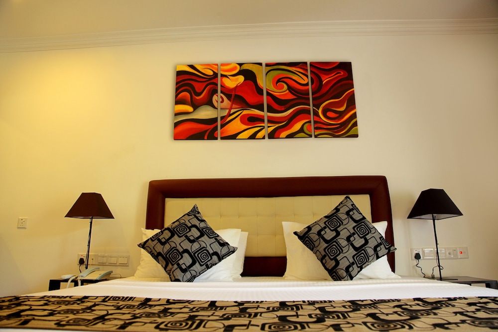 Oreeka Hotel 25/50