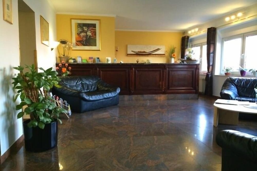 Turm Hotel Hanau 4/23