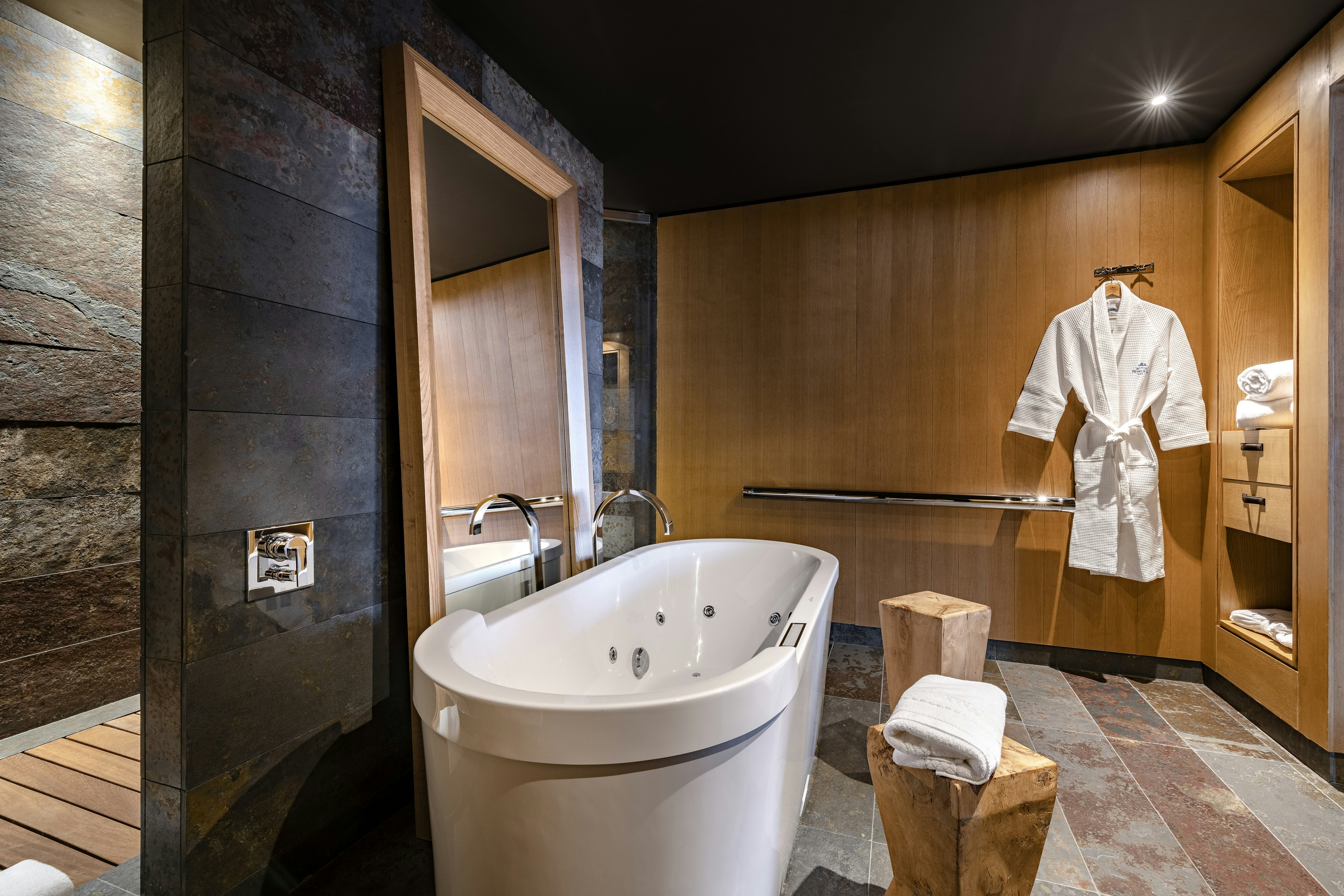 Sport Hotel Hermitage and Spa 48/50