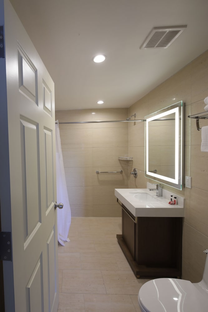 Mayflower Boutique Hotel 33/33