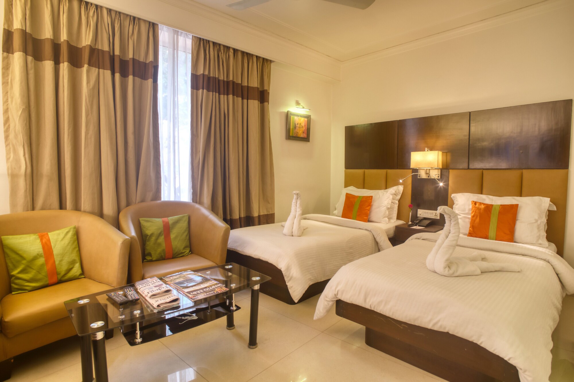 DELUXE, DOUBLE OR TWIN BED