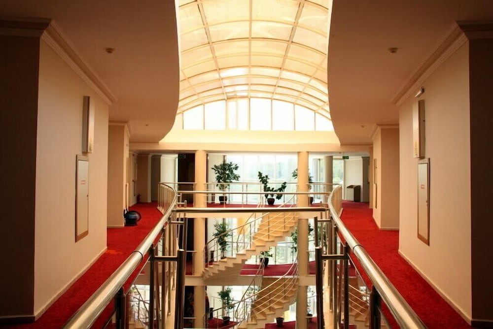 Lims Bona Dea Beach Hotel 36/67