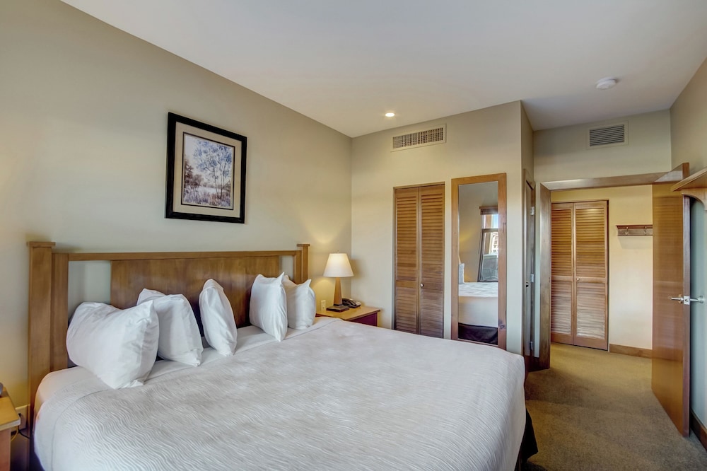 Sundial Lodge by All Seasons Resort Lodging 16/50