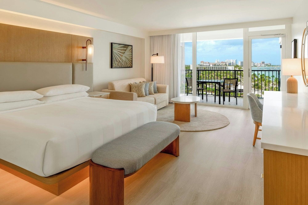 Club, Double Bed