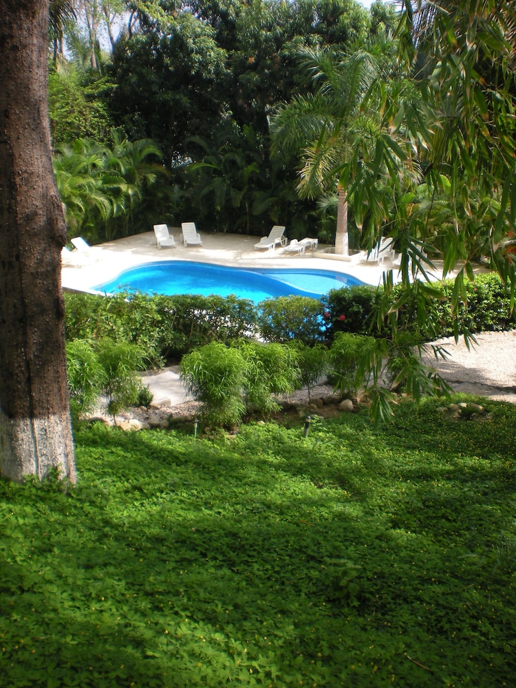 Esencia Hotel And Villas 17/65