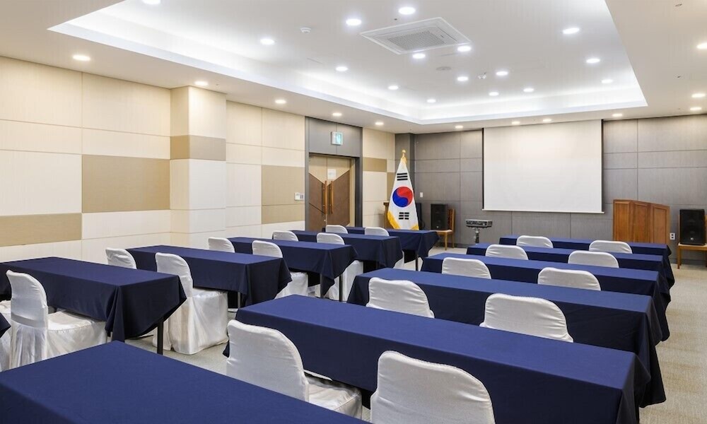 Seogwipo Worldcup Resort 69/82