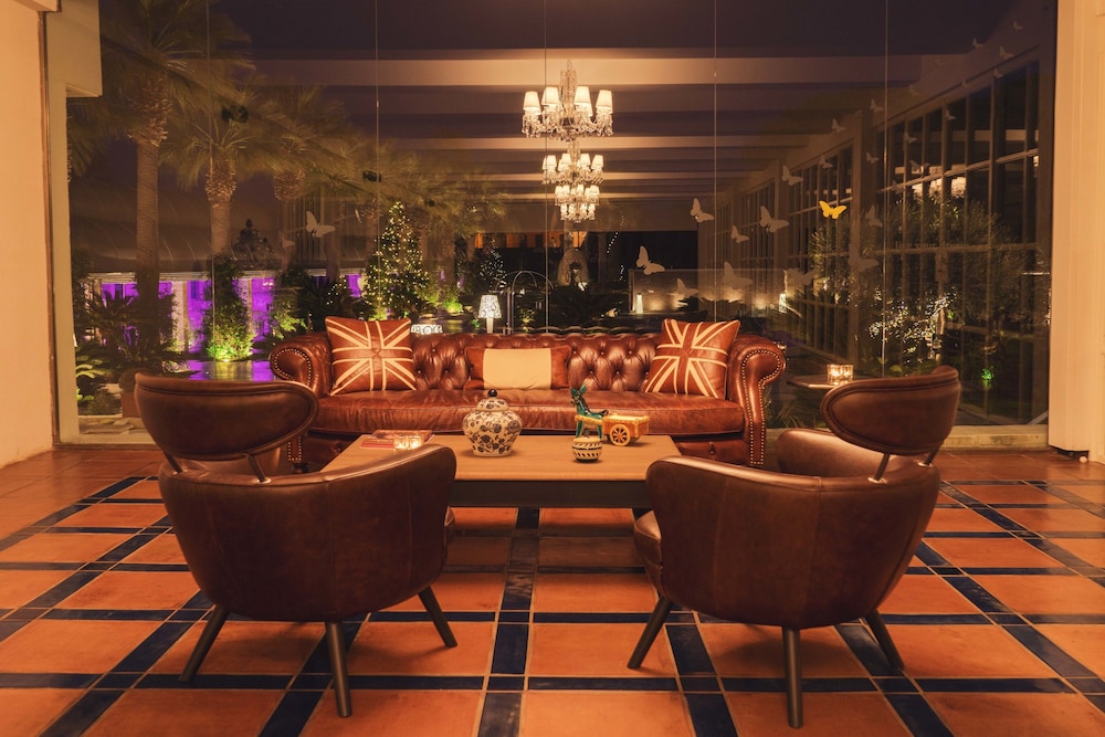 Esplanade Boutique Hotel 22/38