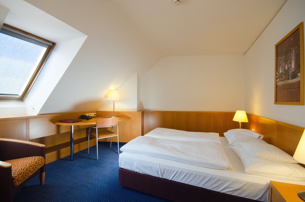 Hotel Strudlhof 13/68