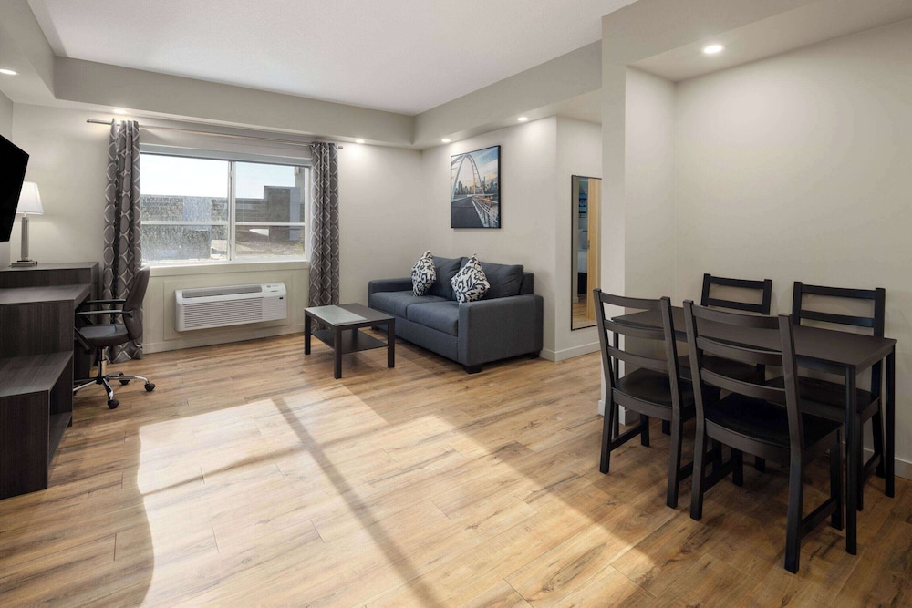 Baymont by Wyndham West Edmonton 34/50