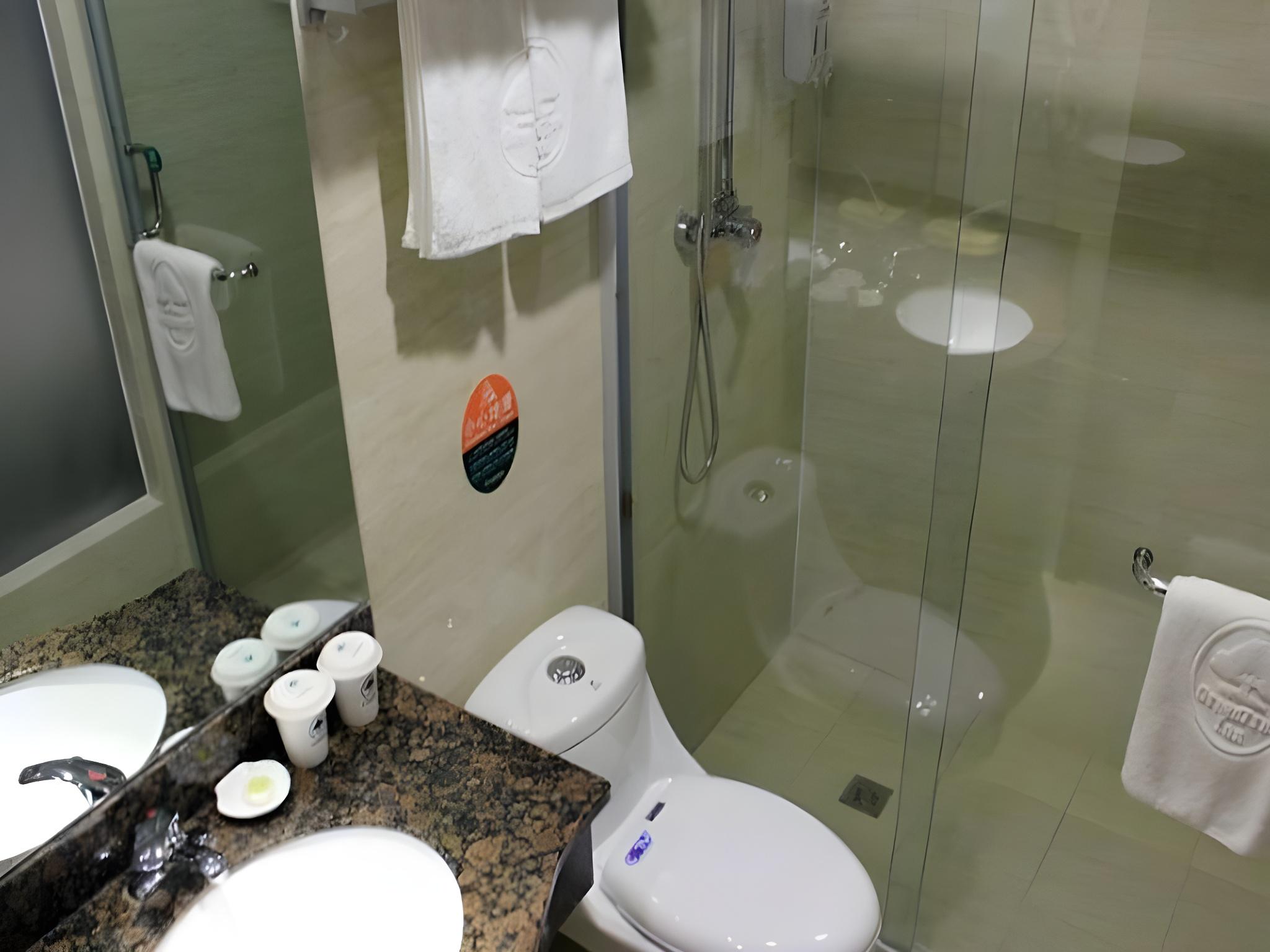 GreenTree Inn Jiangyin Zhouzhuang Shiji Avenue Business Hotel 18/20