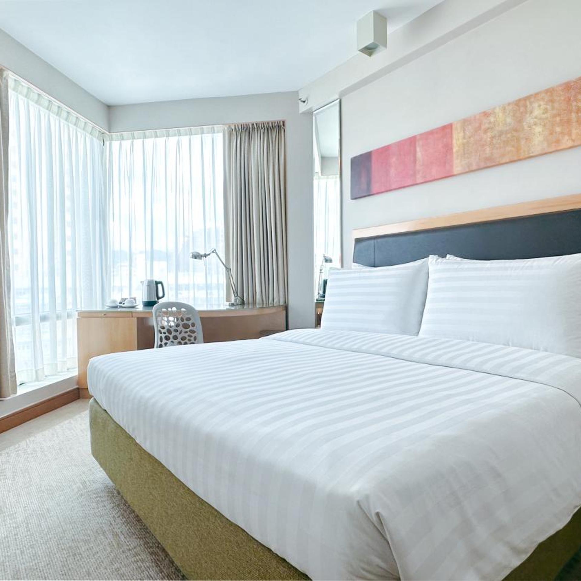 Cosmo, Double or Twin Bed