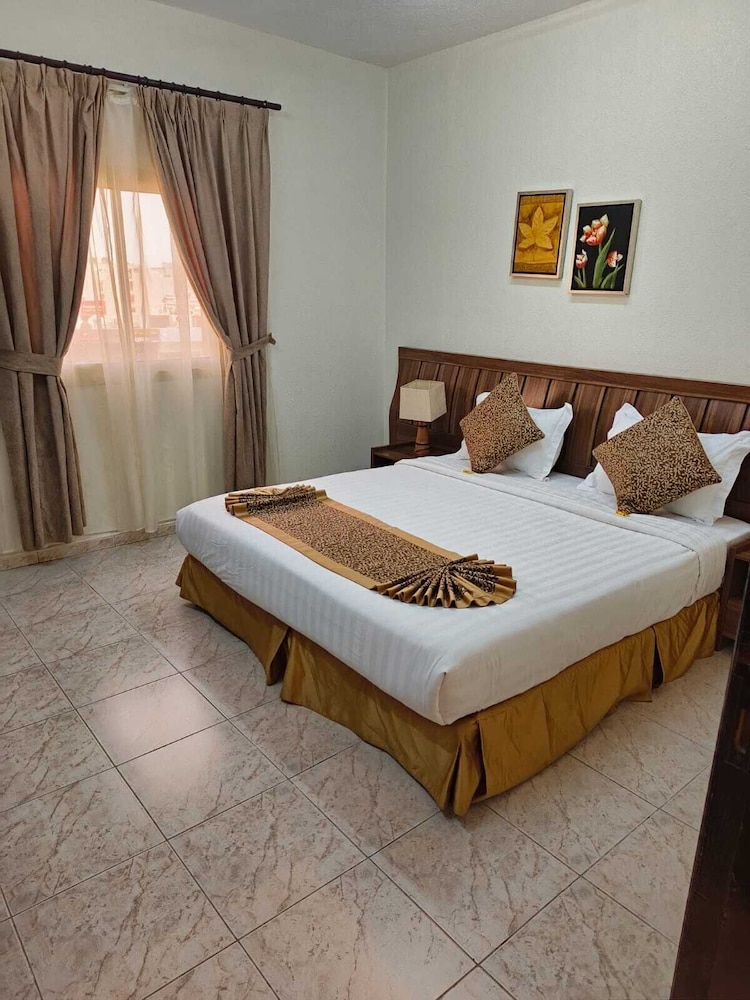 بنايه خليفه(Khalifa Tower Hotel Apartments) 27/69